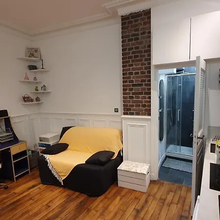 Appartamento 16m2 Dans Immeuble Hausmannien