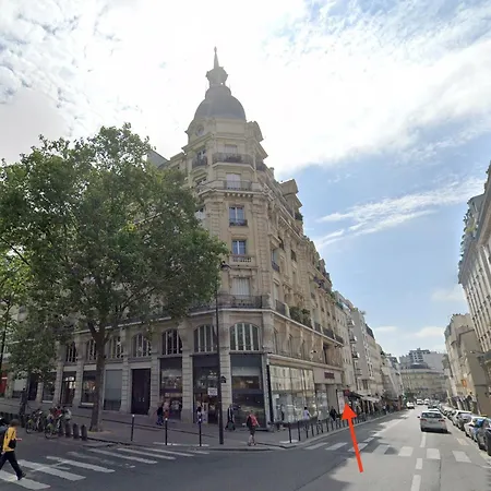 16m2 Dans Immeuble Hausmannien Appartamento Parigi